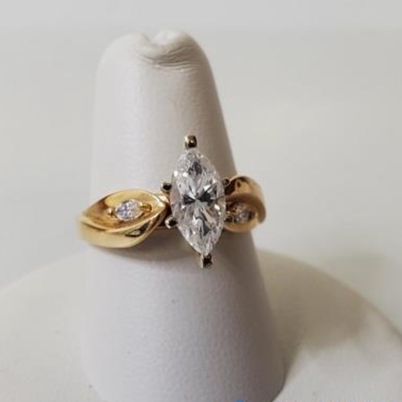 Jewelry - 14K Solid Gold Marquis Cubic Zirconia Engagement Ring